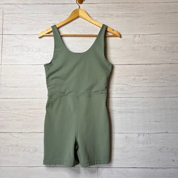 Yogalicious Pants - Yogalicious Romper Womens Size Medium Mint Green Lux Core Endurance Yoga Pilates